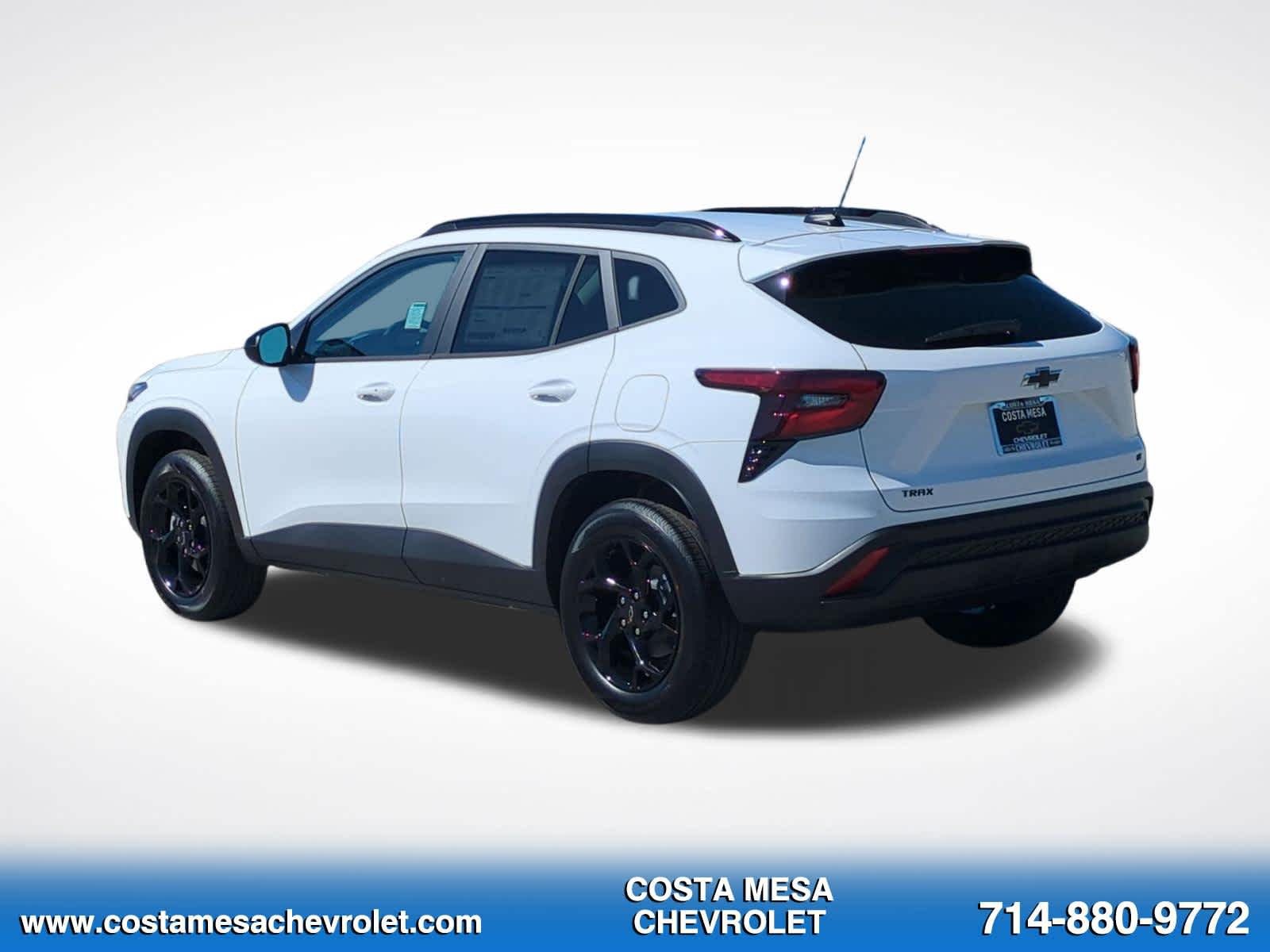New 2026 Chevrolet Trax LT w/ Midnight Edition FWD image 7
