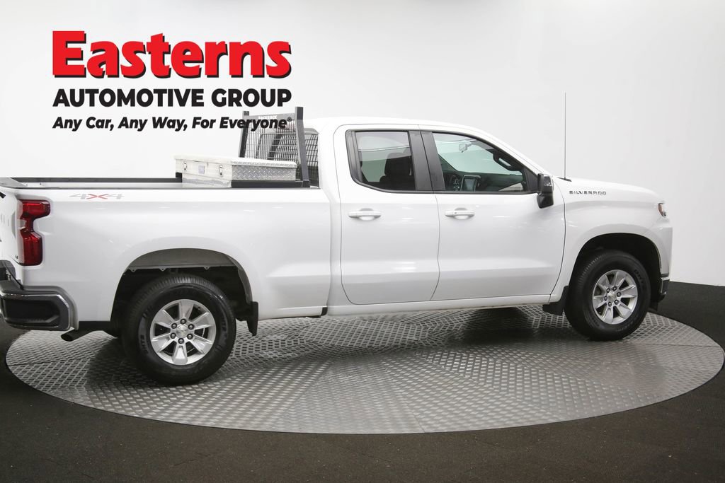 Used 2021 Chevrolet Silverado 1500 LT AWD/4WD image 45