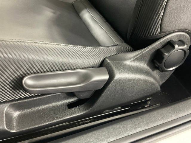 Used 2013 Volkswagen Beetle 2.0T FWD image 25