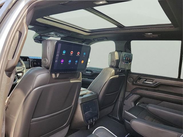 Used 2025 GMC Yukon AT4 Ultimate AWD/4WD image 14