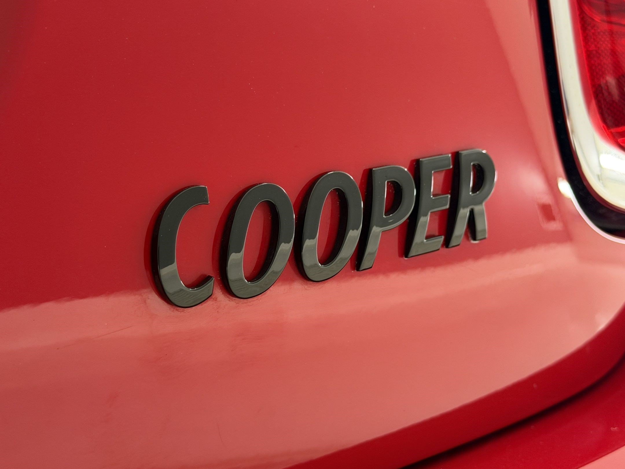 Used 2021 MINI Cooper 2-Door Hardtop FWD image 33