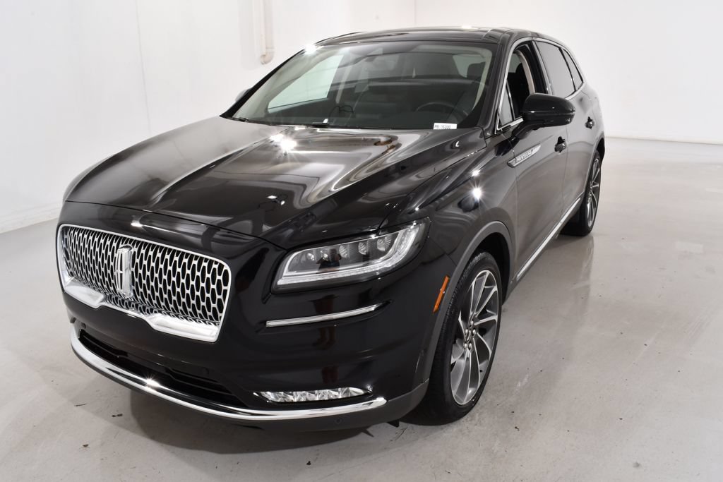 Used 2023 Lincoln Nautilus Reserve w/ Equipment Group 202A AWD/4WD image 2