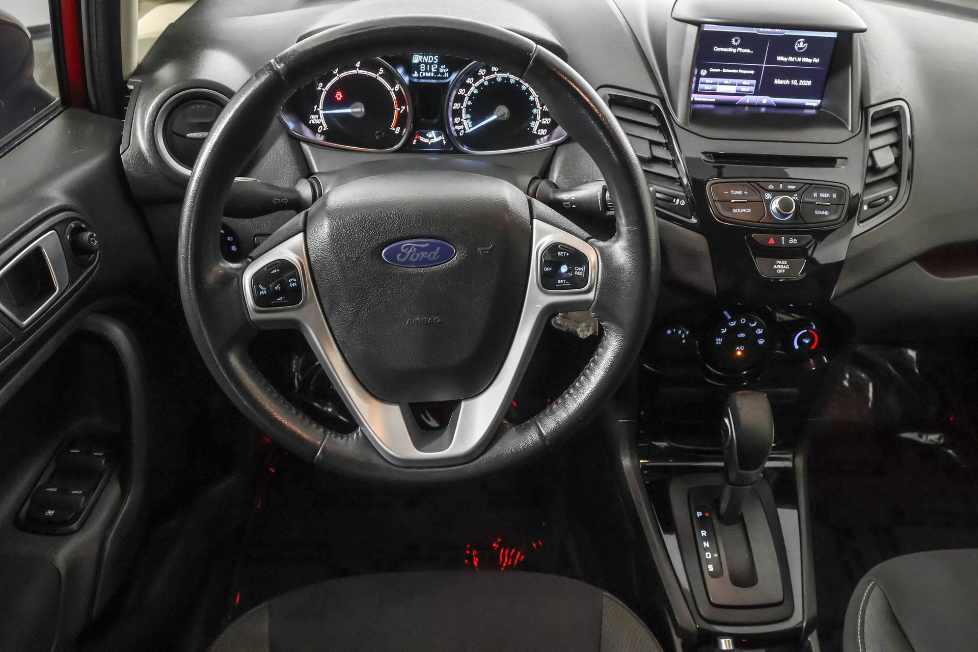 Used 2014 Ford Fiesta SE w/ Equipment Group 201A image 35