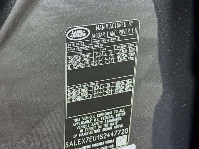 Used 2025 Land Rover Defender 110 X image 33