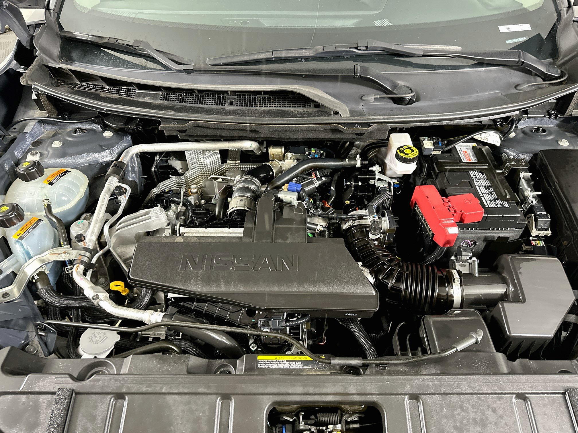 Used 2024 Nissan Rogue S FWD image 30