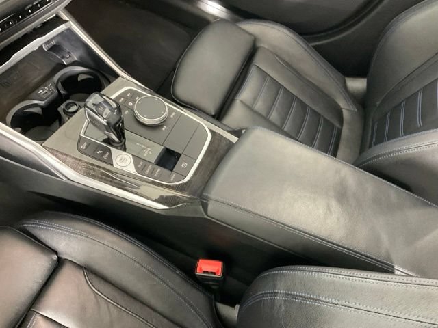 Used 2021 BMW 330i xDrive Sedan w/ M Sport Package AWD/4WD image 17