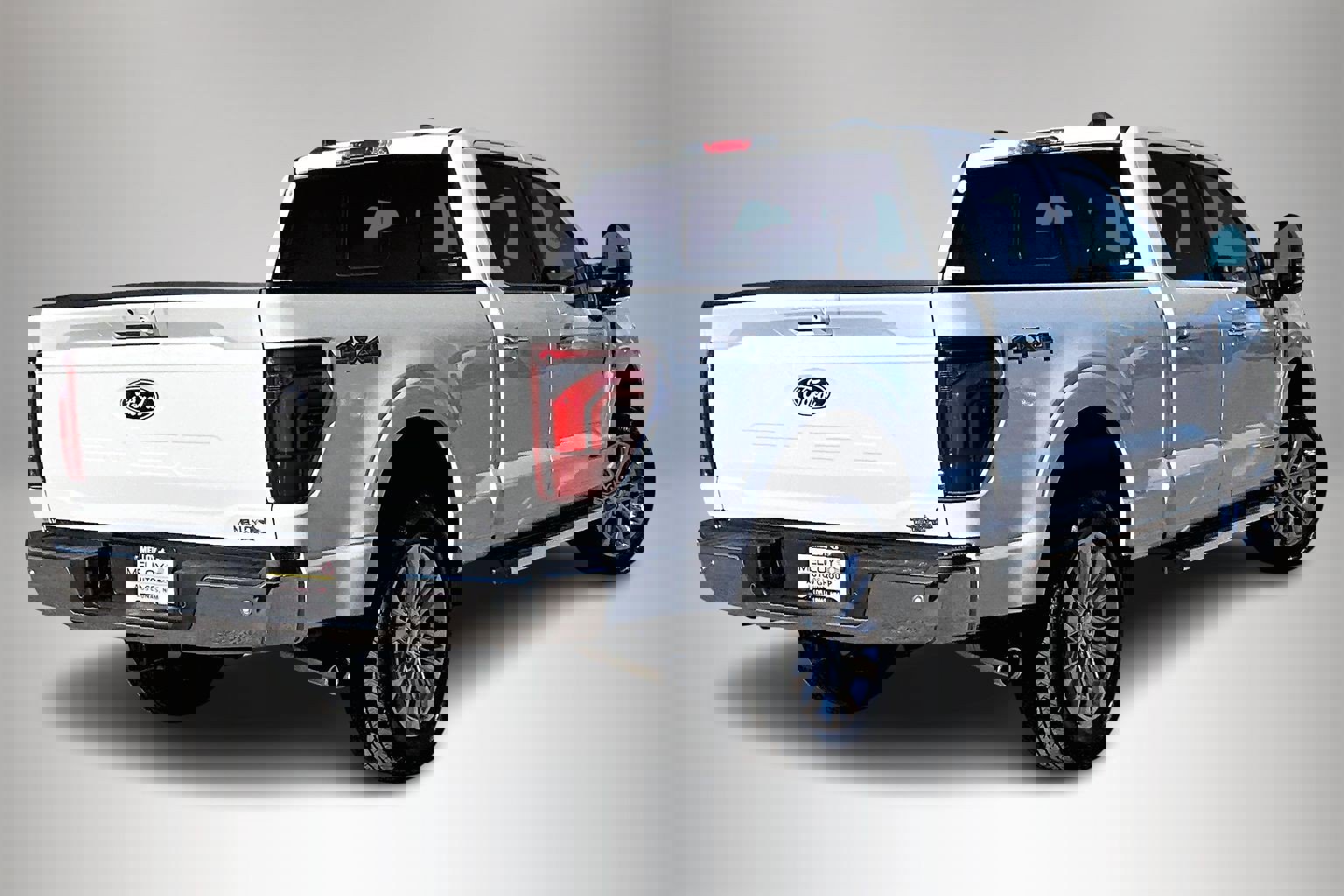 Used 2025 Ford F150 Lariat w/ Equipment Group 502A High image 6