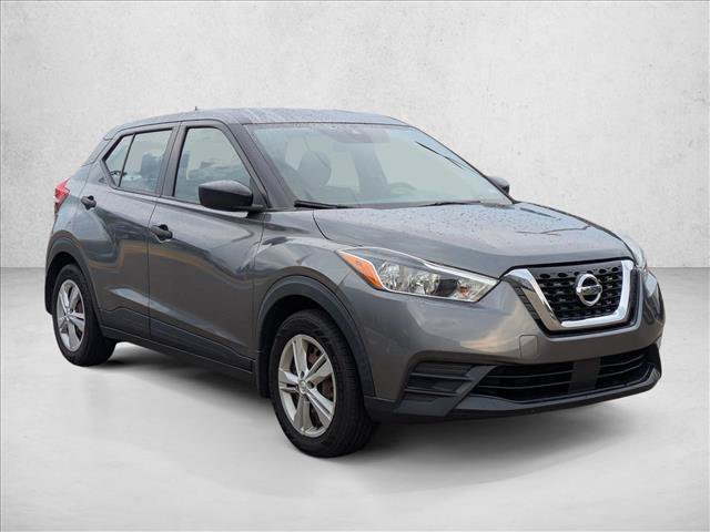 Used 2020 Nissan Kicks S FWD image 3