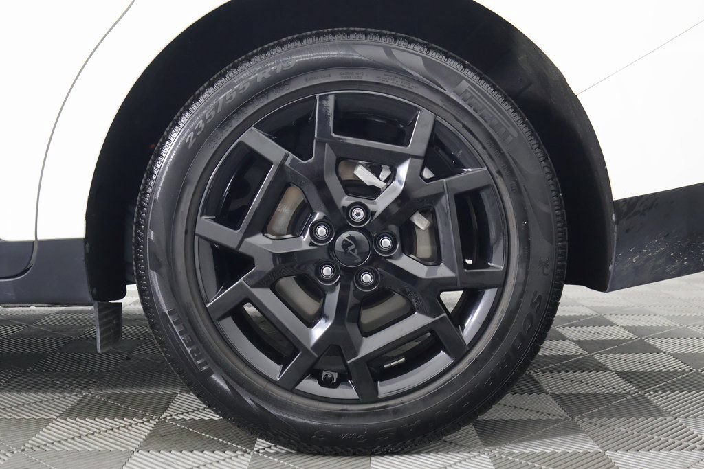 Used 2025 Kia Carnival SX Prestige FWD image 17