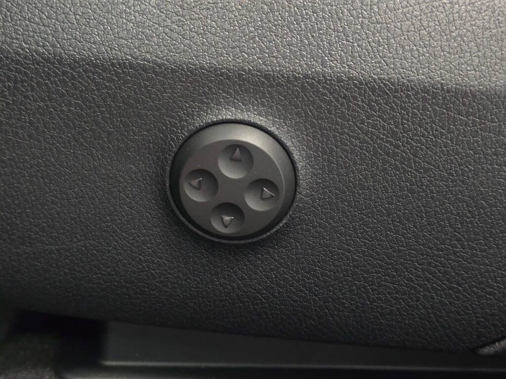 New 2026 Mercedes-Benz GLC 300 4MATIC image 38