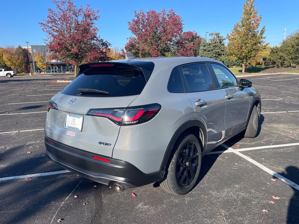 Used 2025 Honda HR-V Sport image 6