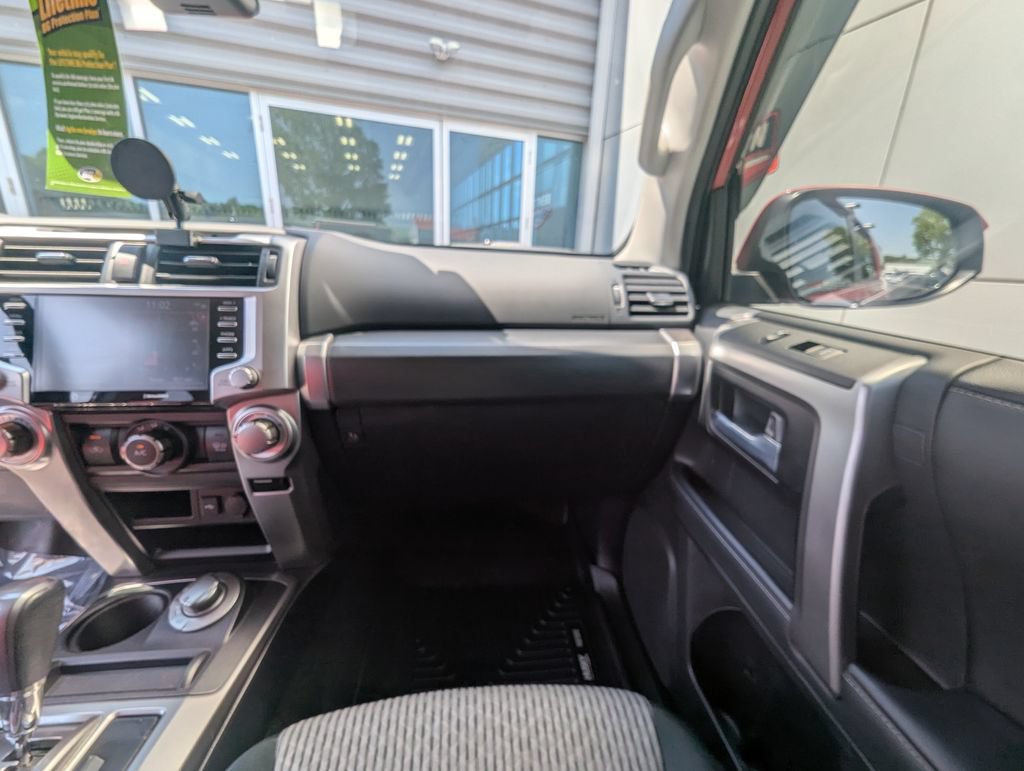 Used 2023 Toyota 4Runner SR5 AWD/4WD image 25