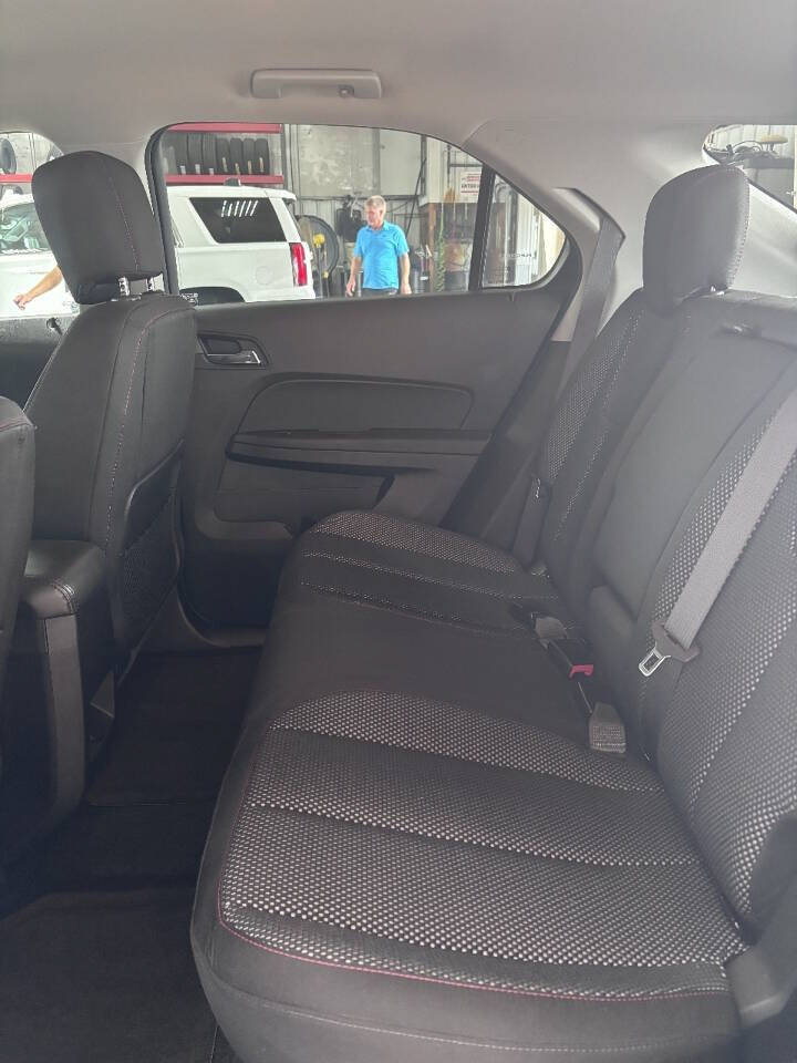 Used 2017 Chevrolet Equinox LS AWD/4WD image 7