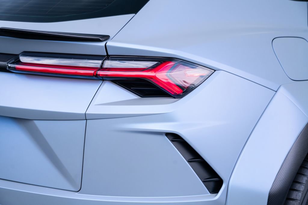 Used 2022 Lamborghini Urus AWD/4WD image 15
