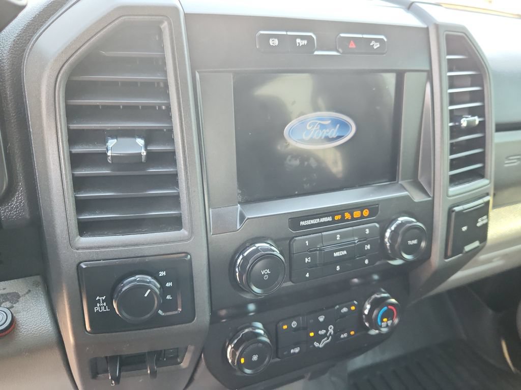 Used 2020 Ford F350 XL w/ STX Appearance Package AWD/4WD image 23