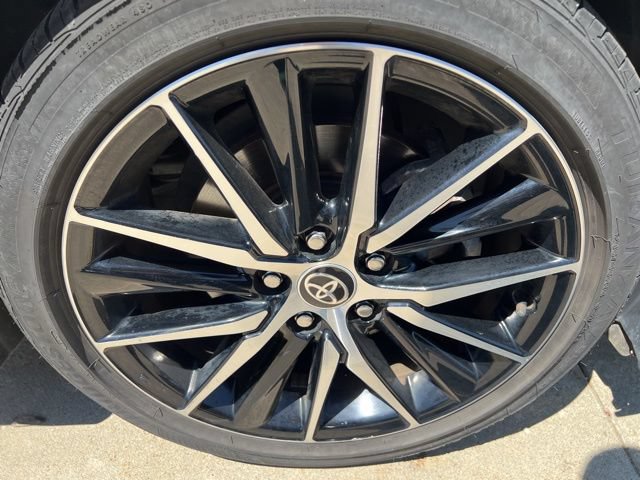 Used 2022 Toyota Camry SE FWD image 8