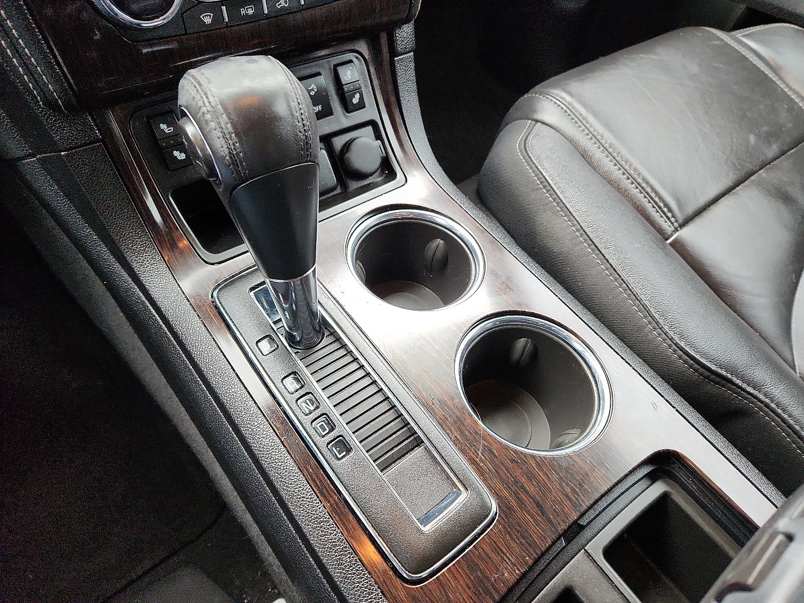 Used 2017 Chevrolet Traverse LT image 13