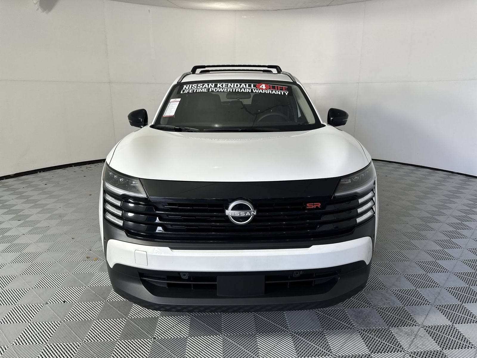 Certified 2026 Nissan Kicks SR w/ SR Premium Package FWD image 3