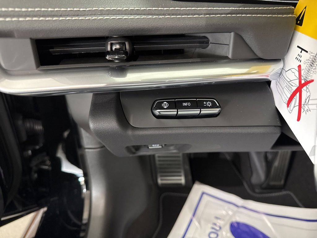 New 2025 Chevrolet Corvette E-Ray image 15