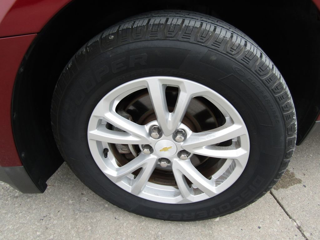 Used 2017 Chevrolet Equinox LT w/ Convenience Package image 25