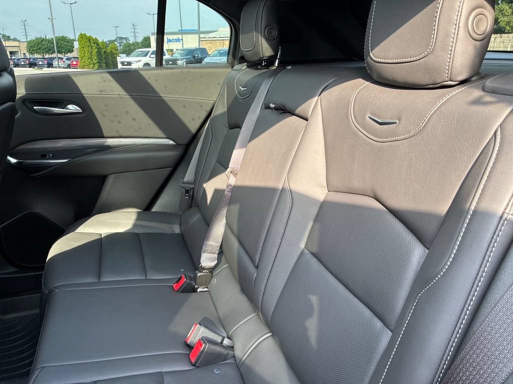 Used 2024 Cadillac XT4 Premium Luxury AWD/4WD image 20