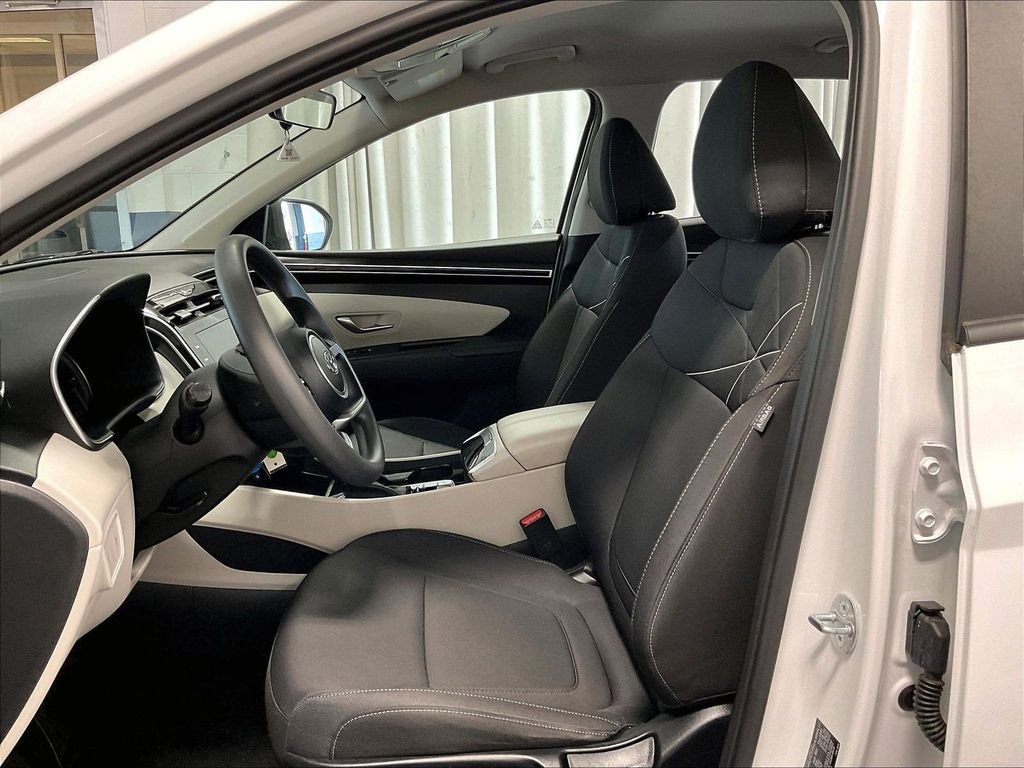 Used 2023 Hyundai Tucson SE AWD/4WD image 10