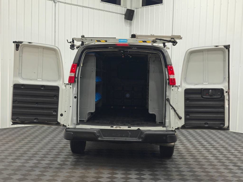 Used 2022 Chevrolet Express 2500 w/ Driver Convenience Package RWD image 29