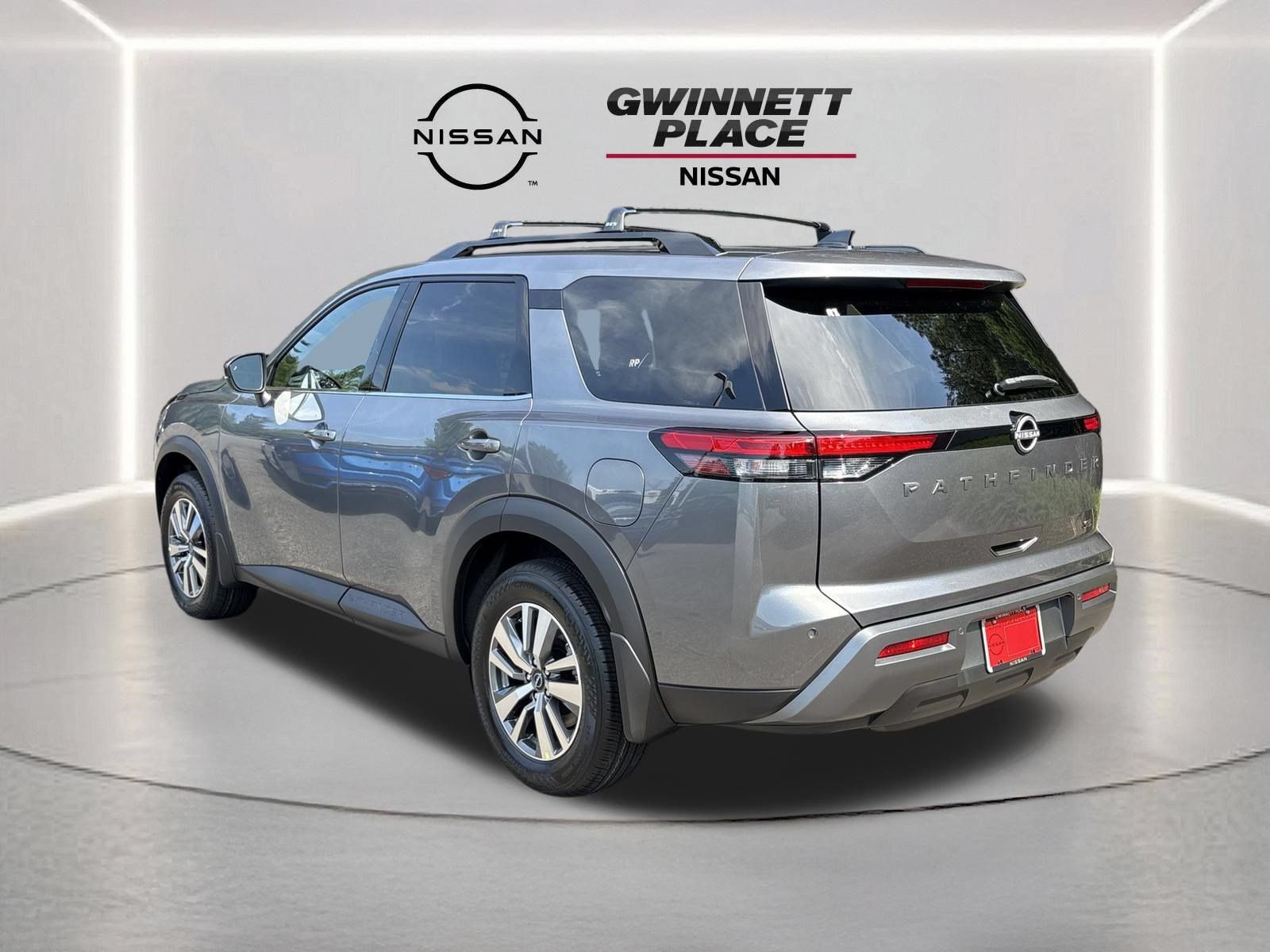 New 2026 Nissan Pathfinder SL FWD image 17