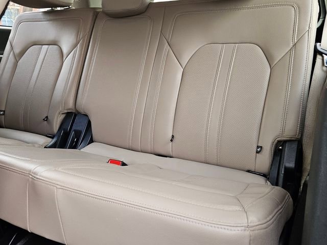 Used 2024 Ford Expedition Max Limited image 10