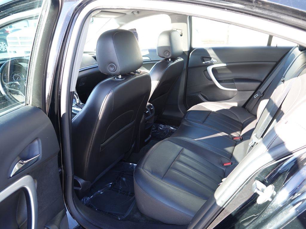 Used 2017 Buick Regal Sport Touring image 27