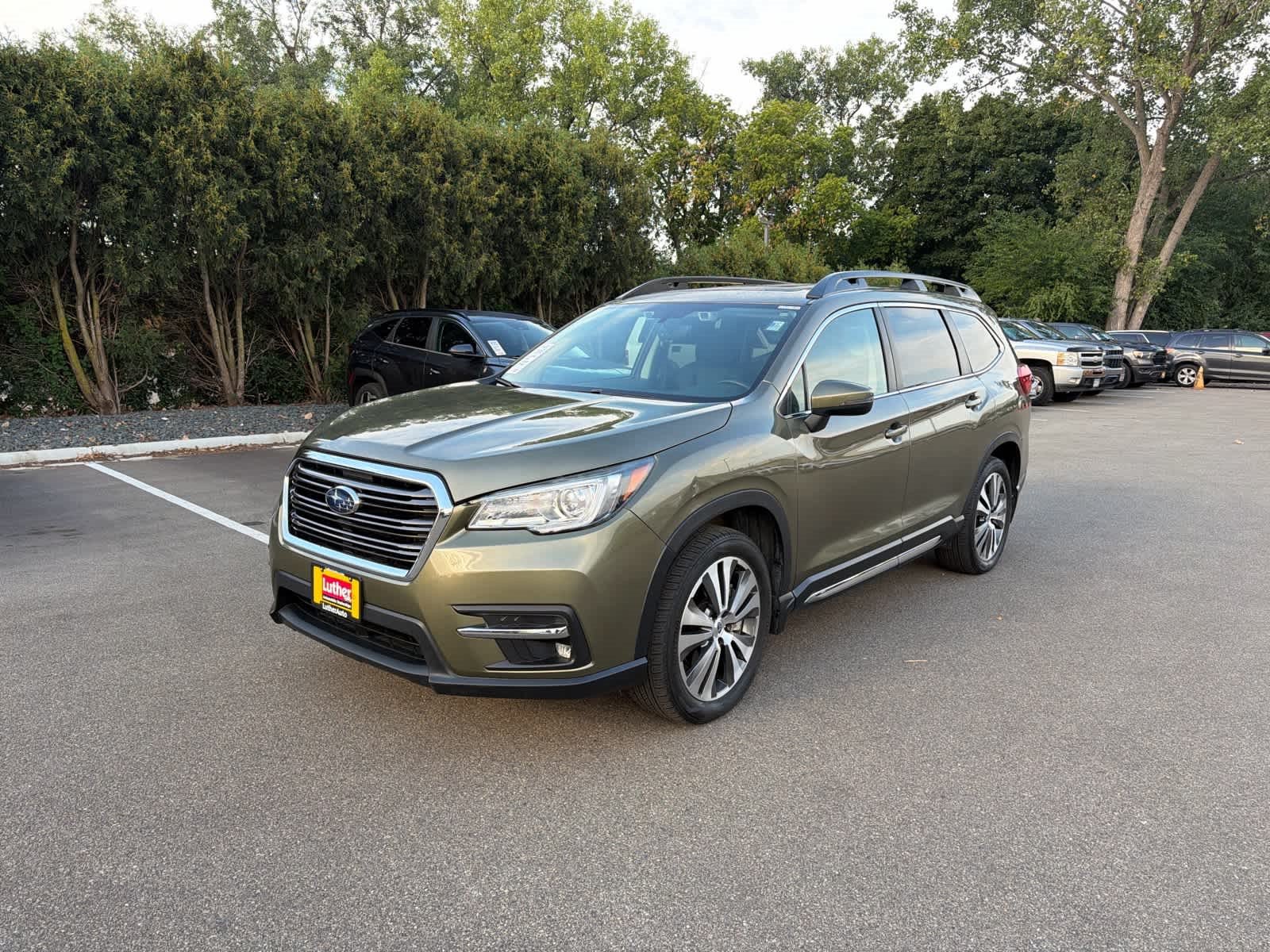 Used 2022 Subaru Ascent Limited w/ Technology Package AWD/4WD image 4