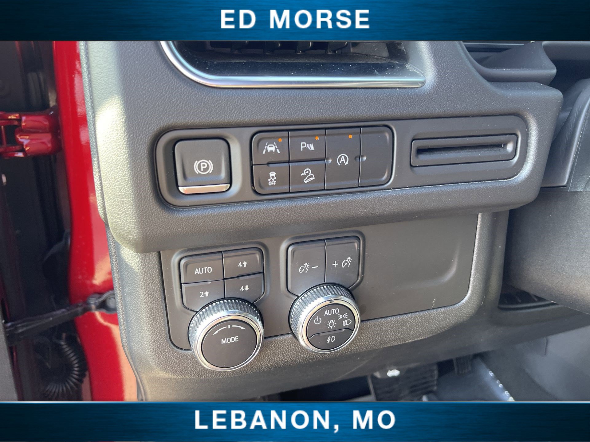 Used 2024 GMC Yukon AT4 image 18