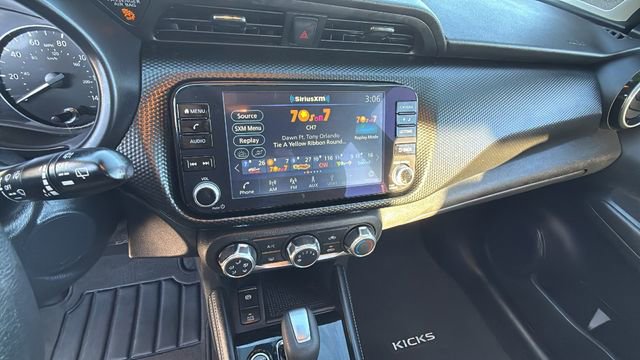Used 2024 Nissan Kicks SV image 15