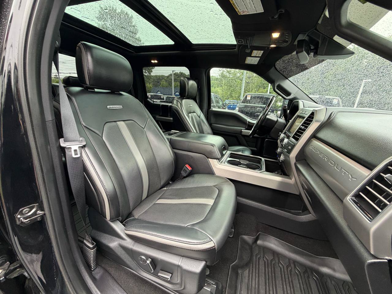 Used 2019 Ford F250 Platinum w/ Platinum Ultimate Package AWD/4WD image 50