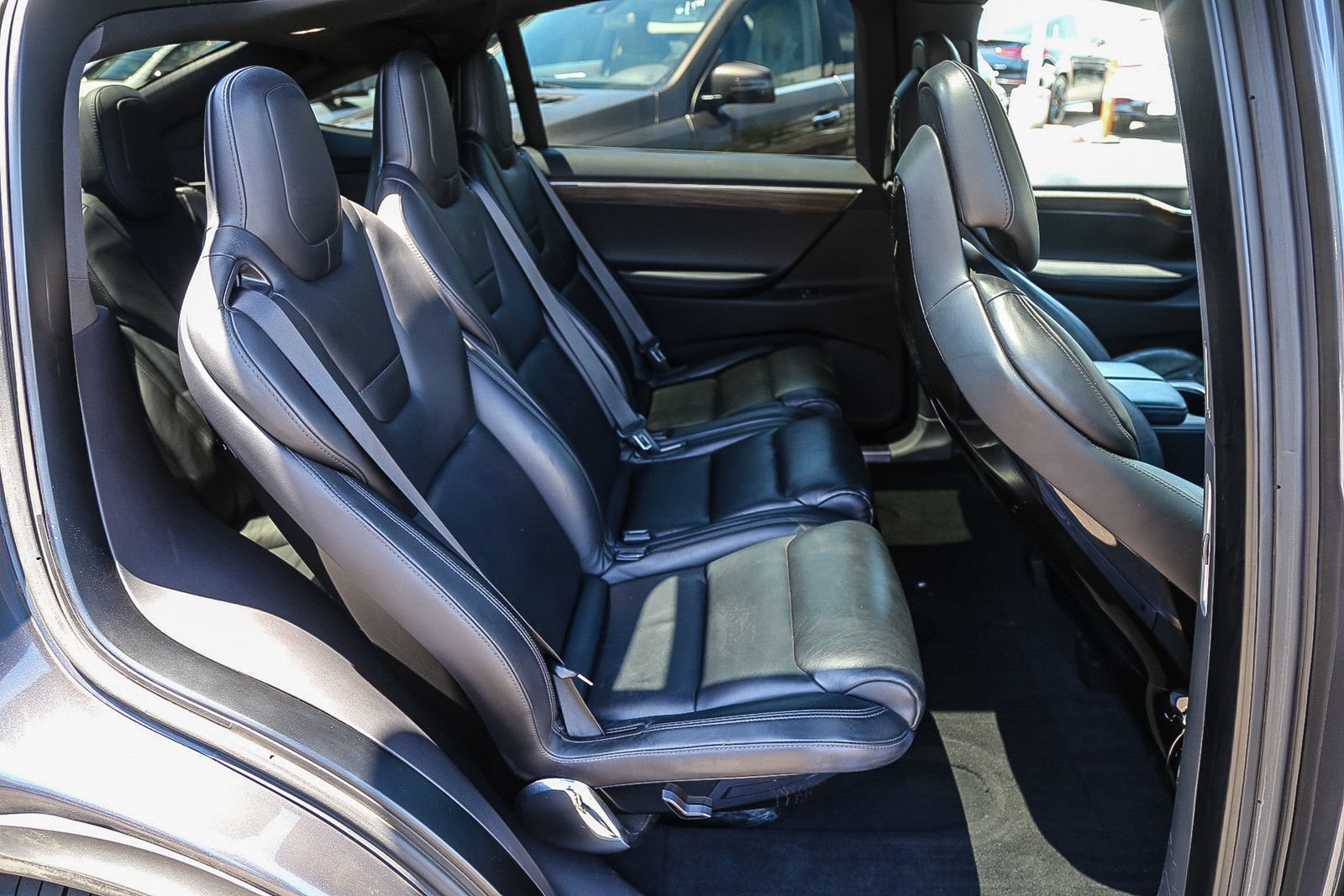 Used 2016 Tesla Model X 90D AWD/4WD image 16