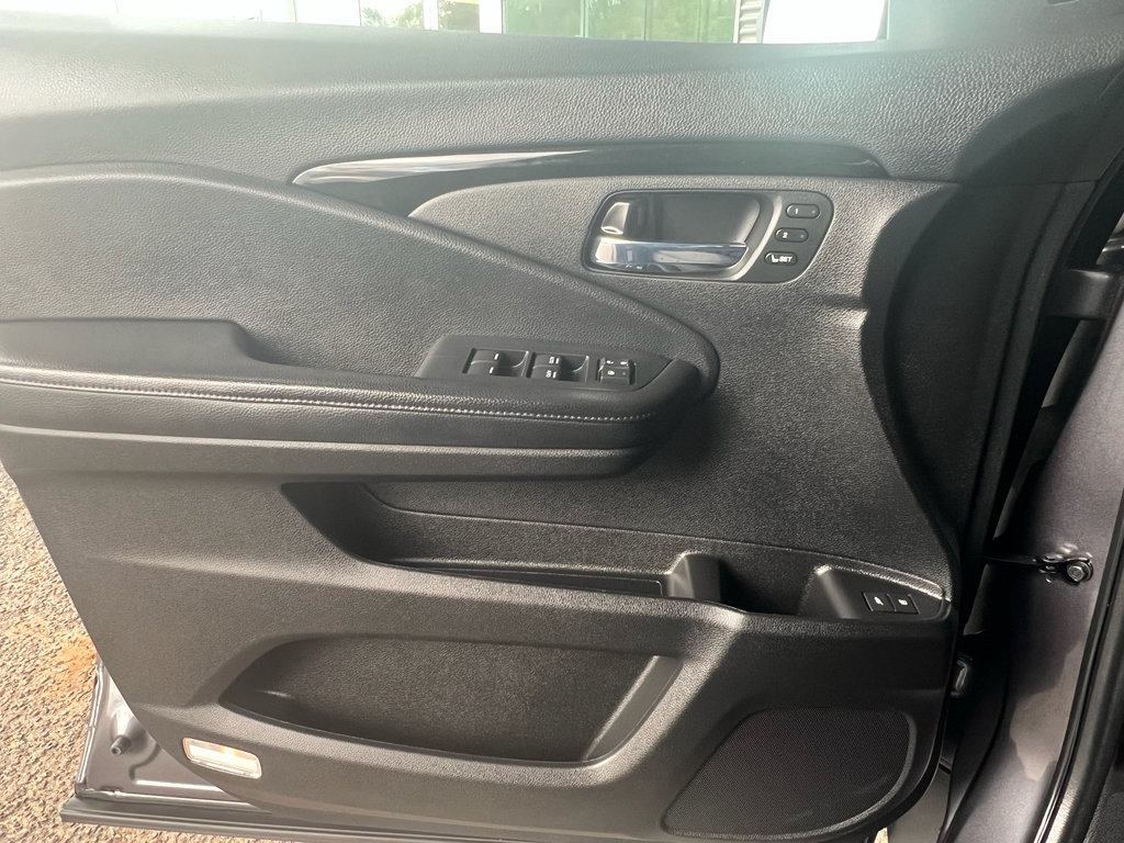 Used 2021 Honda Passport Touring image 18