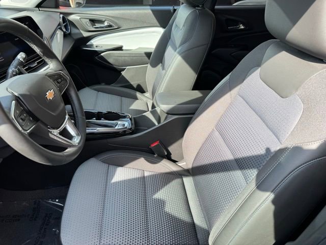 Certified 2024 Chevrolet Trax LT w/ Driver Confidence Package image 5