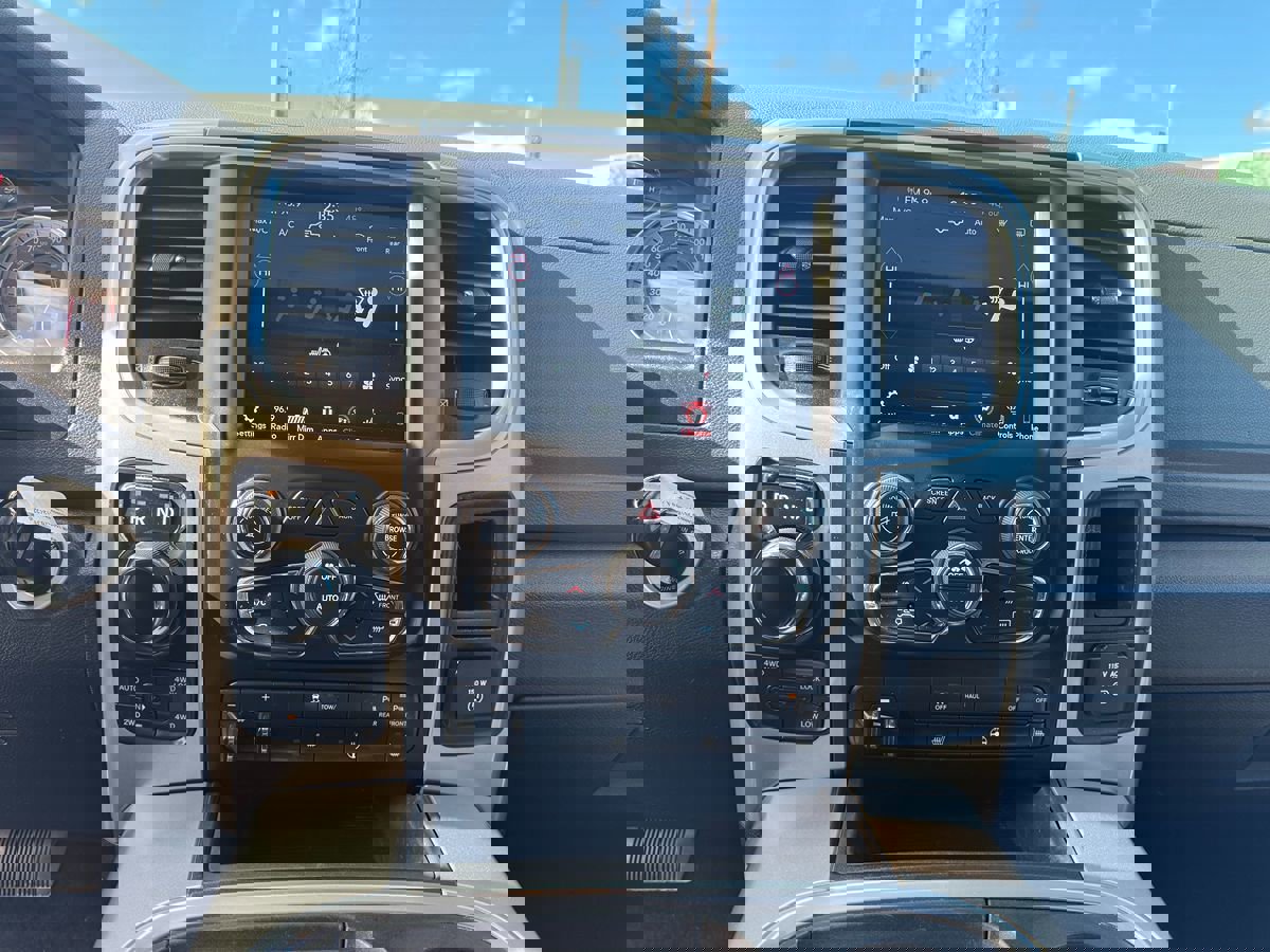 Used 2018 RAM 1500 Big Horn image 41