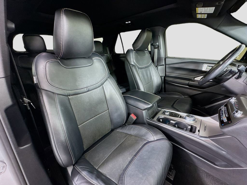 Used 2020 Ford Explorer ST w/ Premium Technology Package AWD/4WD image 32