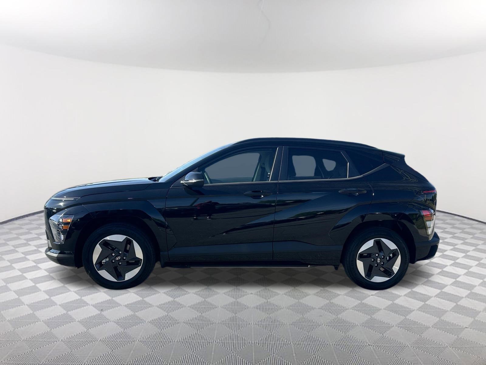 Used 2024 Hyundai Kona SEL FWD image 11