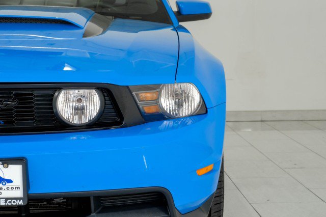 Used 2010 Ford Mustang GT Premium RWD image 37