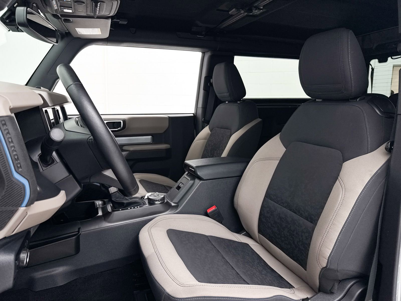 Used 2023 Ford Bronco Wildtrak image 20