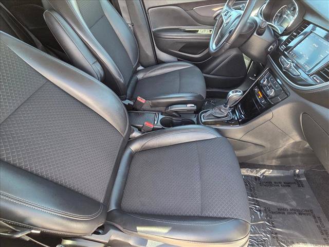 Used 2022 Buick Encore Preferred w/ Safety Package FWD image 18