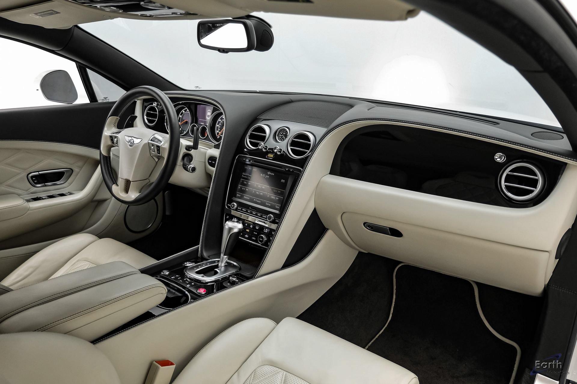 Used 2015 Bentley Continental GT AWD/4WD image 44