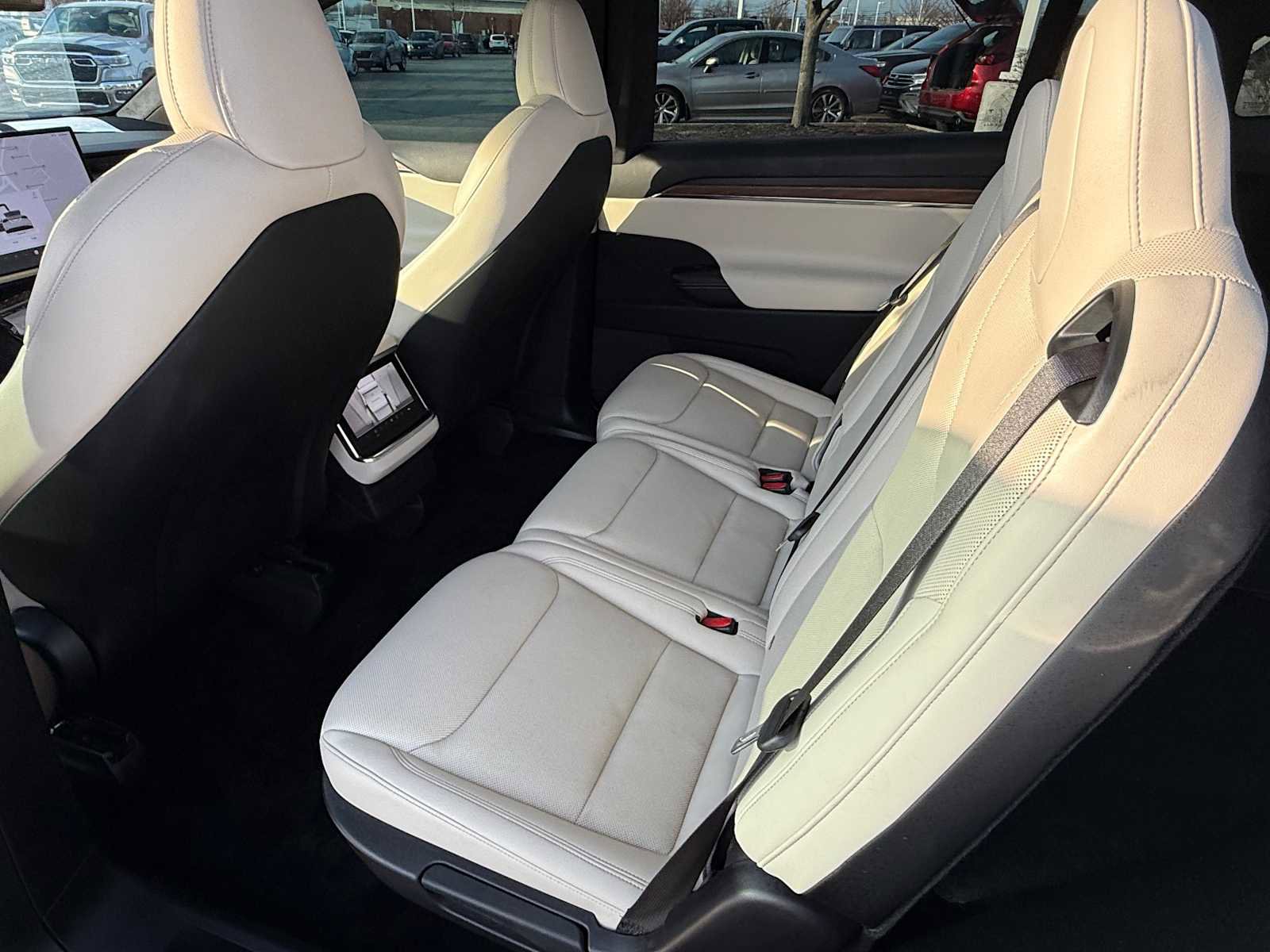 Used 2022 Tesla Model X image 21