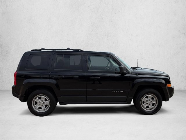 Used 2015 Jeep Patriot Sport w/ Power Value Group FWD image 4