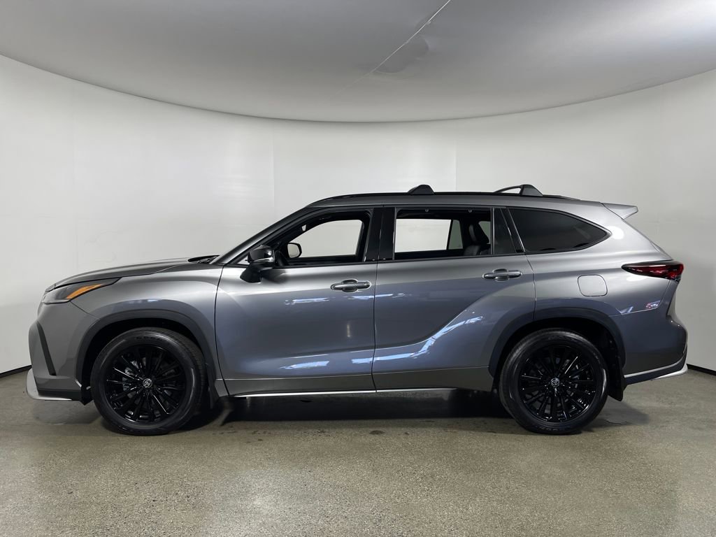 New 2026 Toyota Highlander XSE image 6
