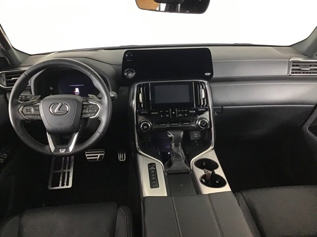 Used 2024 Lexus LX 600 F Sport image 13