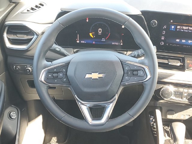Certified 2024 Chevrolet TrailBlazer LT w/ Convenience Package FWD image 13