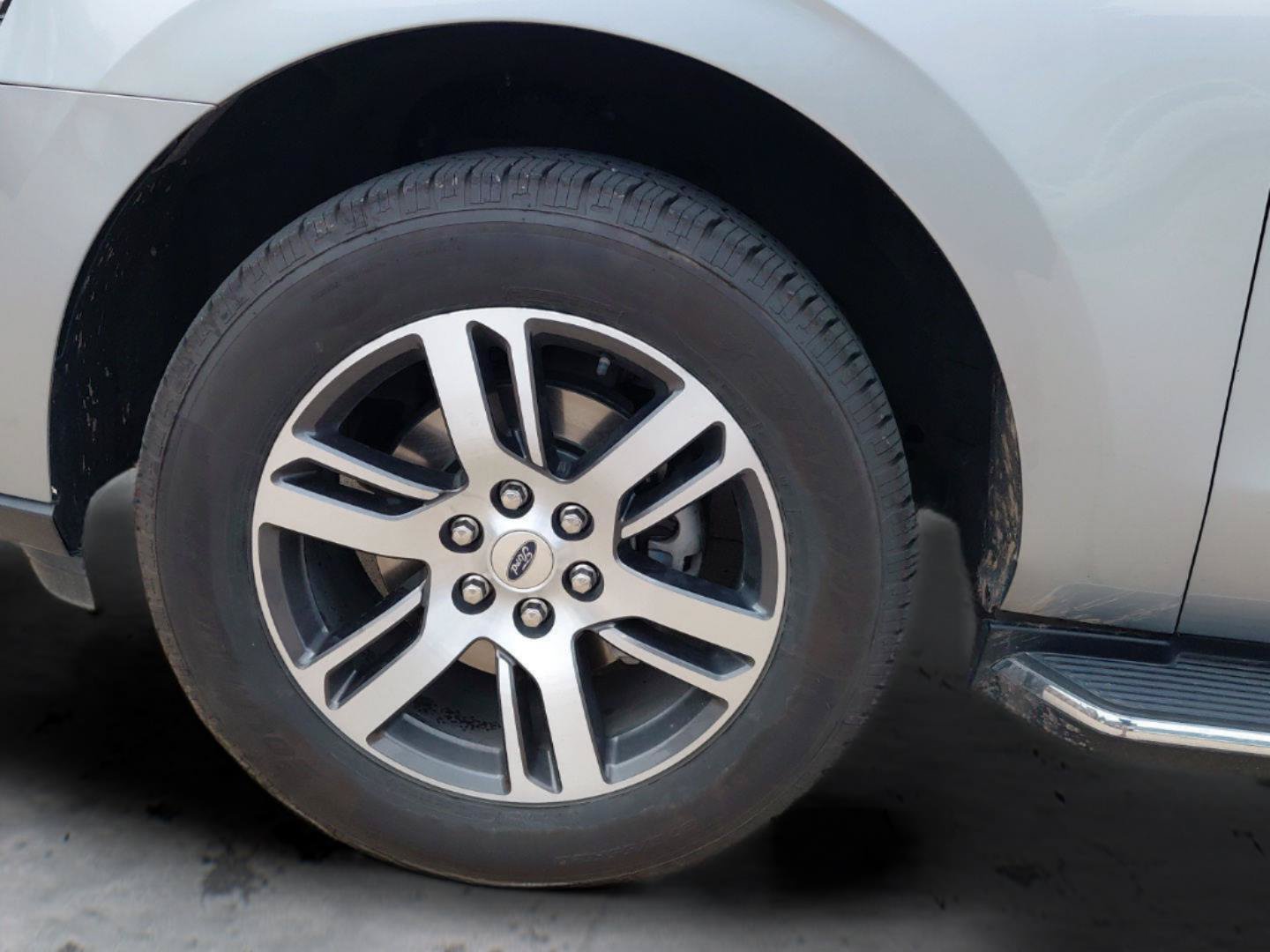 Used 2023 Ford Expedition Limited AWD/4WD image 15